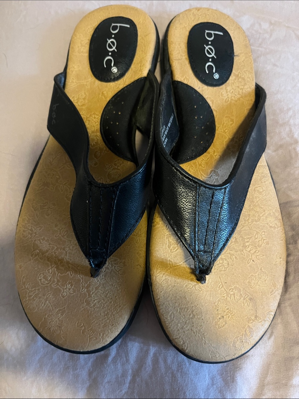 b.o.c. Black Leather Thong Sandals with Tan Footbed